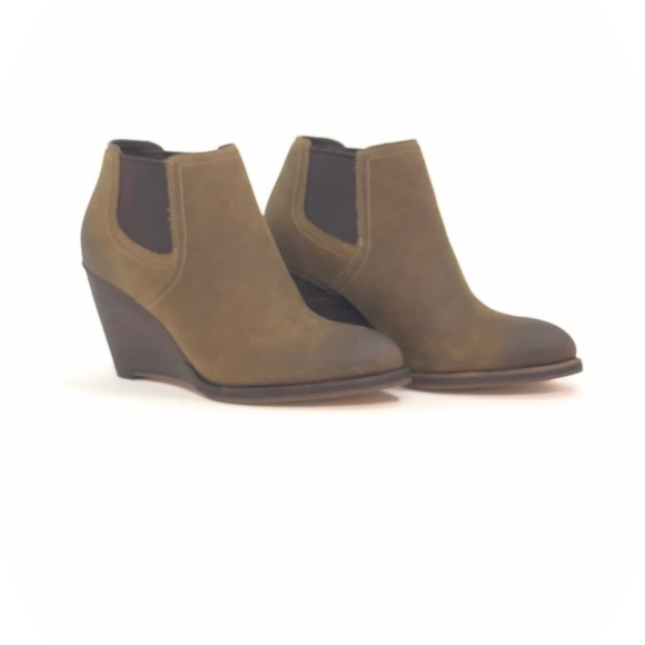 Clearance!  Last Call!  Cole Haan Balthasar Ankle Bootie - Picture 4 of 7